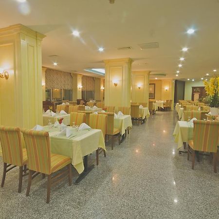 Grand Medya Hotel イスタンブール レストラン 写真